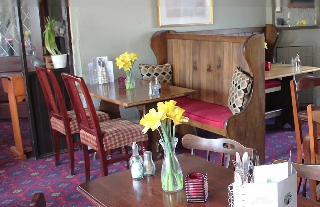 Royal Oak Inn-1